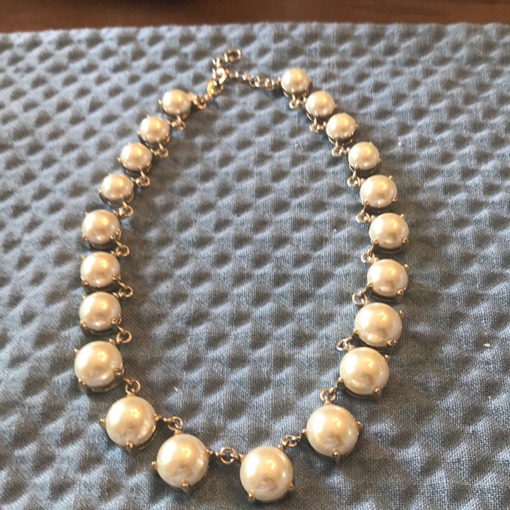 Quality costume pearl Necklace